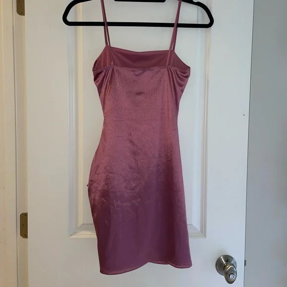 Windsor mauve satin wrapped mini dress - Picture 2 of 4